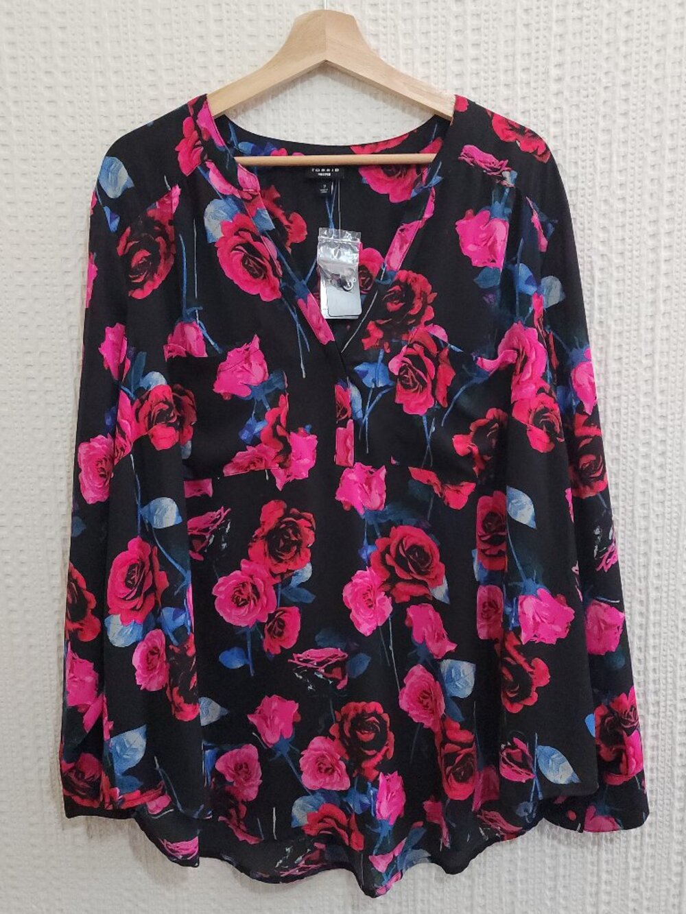Torrid Harper Plus Size Floral Top Black and Pink Women's Plus Size 3X NEW